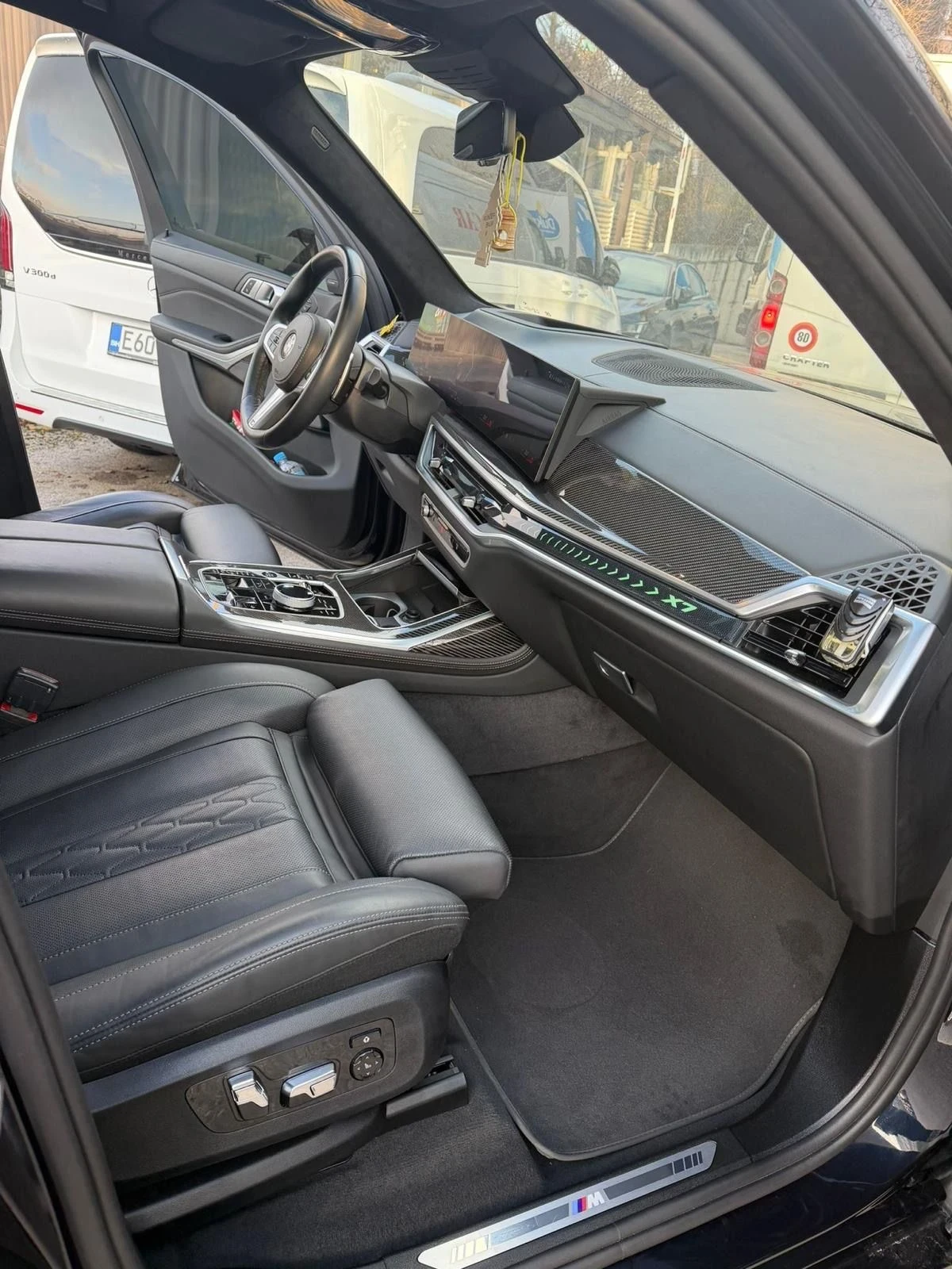BMW X7 40d* M-Sport* xDrive* Pano* HUD* 360, снимка 5 - Автомобили и джипове - 53765877