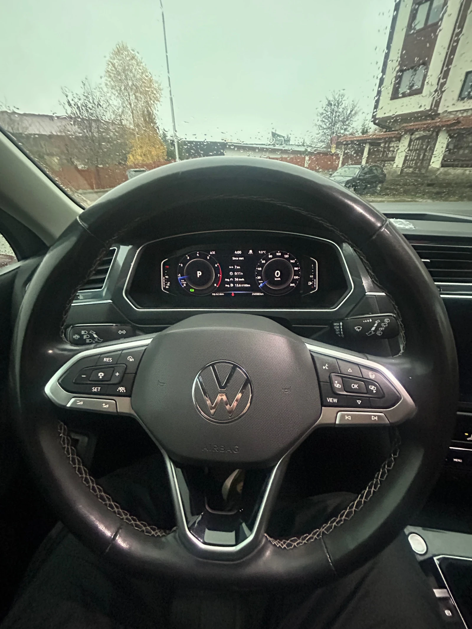 VW Tiguan Comfortline, снимка 16 - Автомобили и джипове - 53804457