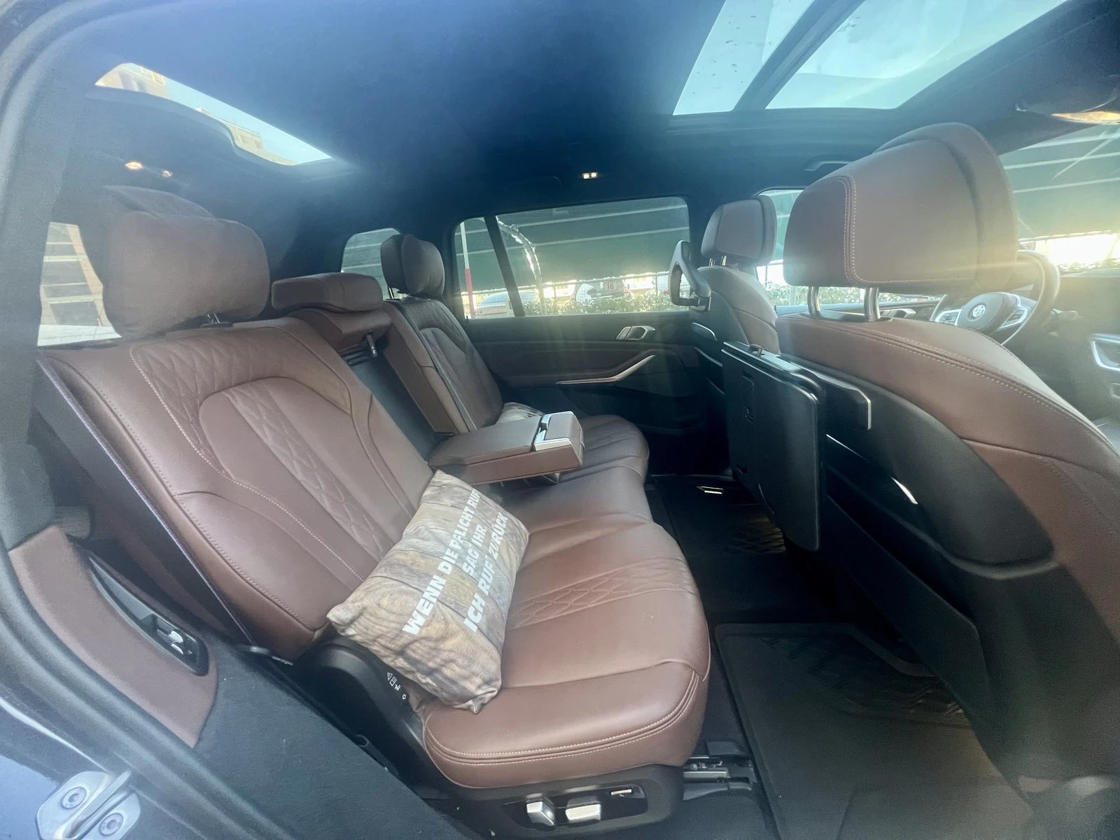 BMW X7 xDrive40i* MSPORT PRO* SKYLOUNGE* , снимка 10 - Автомобили и джипове - 54077180