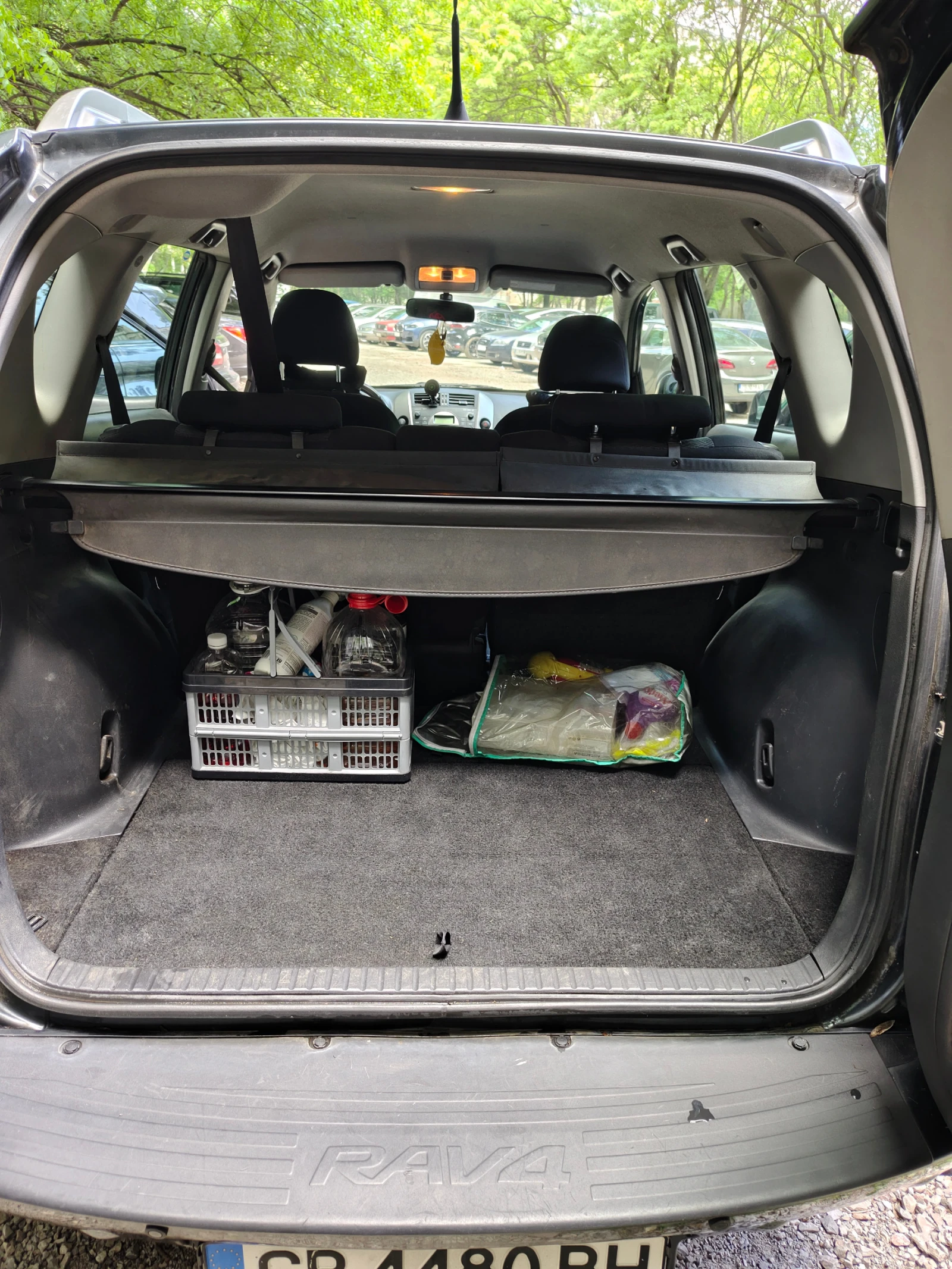 Toyota Rav4, снимка 16 - Автомобили и джипове - 54444352