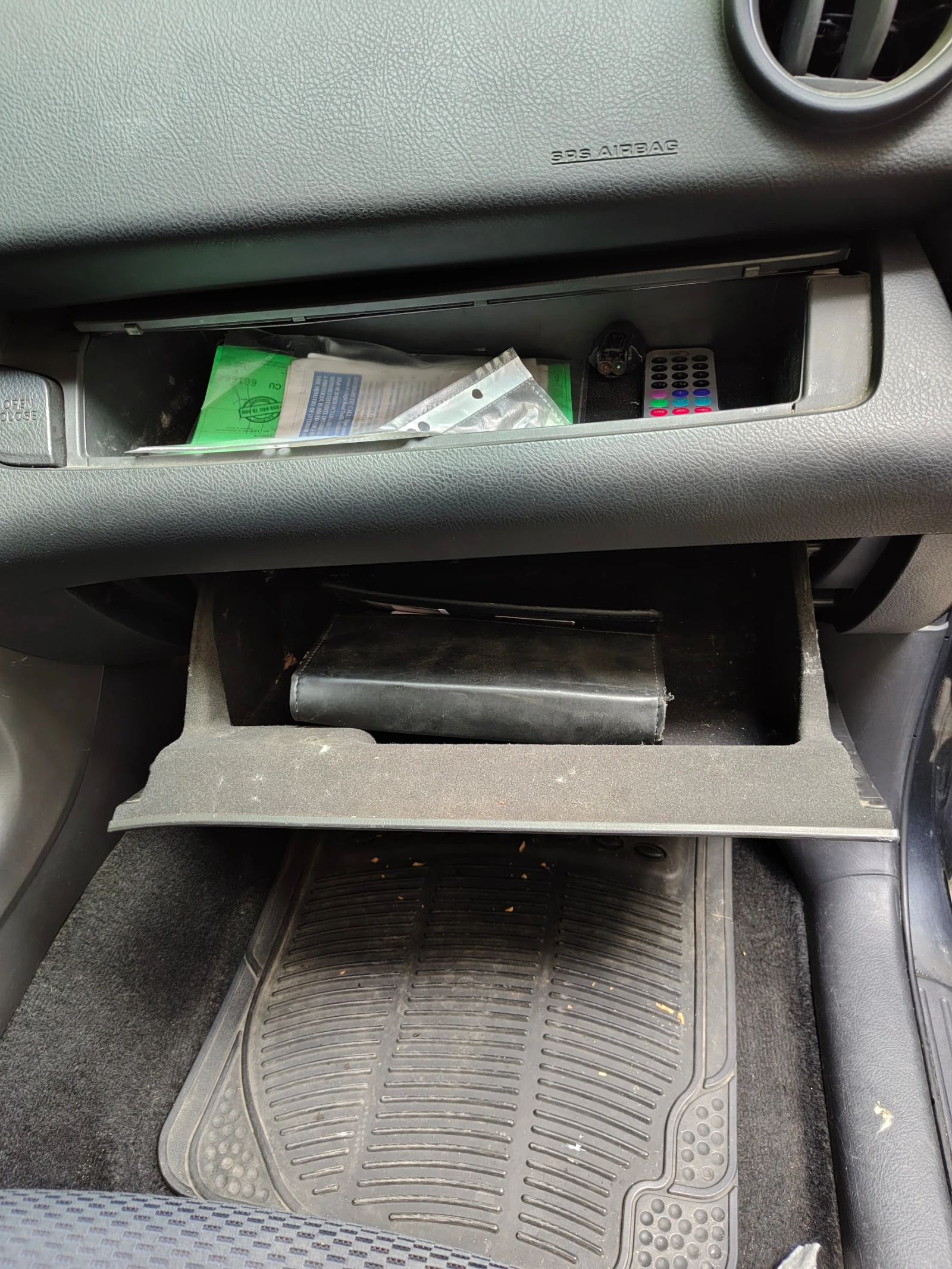 Toyota Rav4, снимка 14 - Автомобили и джипове - 54444352