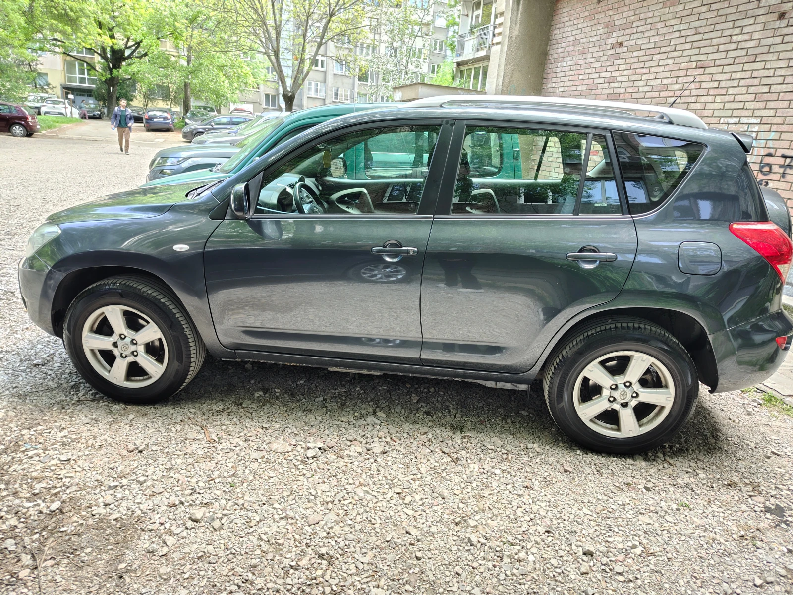 Toyota Rav4, снимка 4 - Автомобили и джипове - 54444352