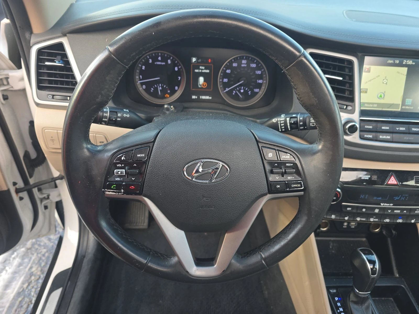 Hyundai Tucson Limited, снимка 12 - Автомобили и джипове - 54595448