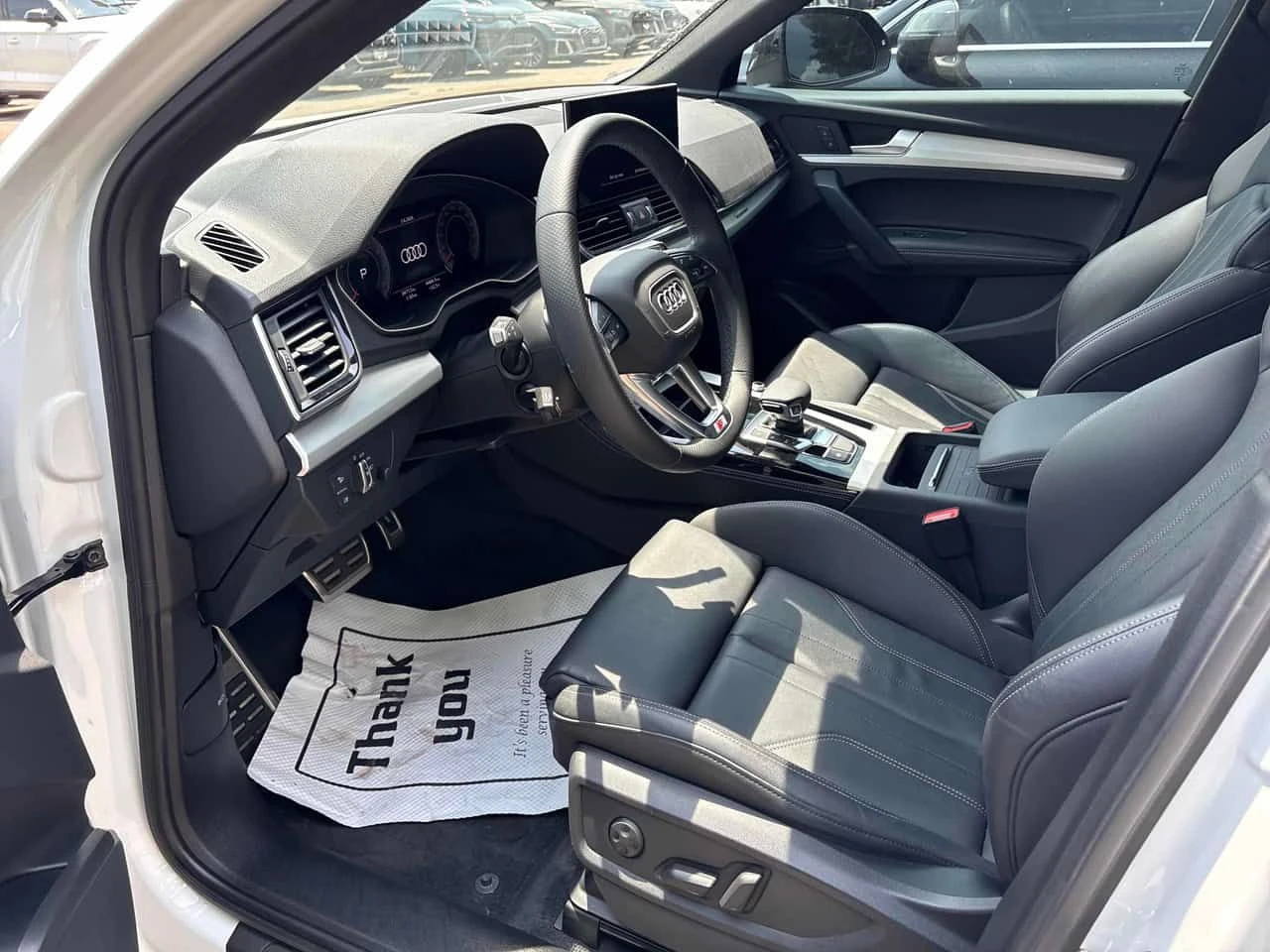 Audi Q5 | Progressiv | DISTRONIC | 360 | ПАНОРАМА | CARFAX, снимка 5 - Автомобили и джипове - 54796484