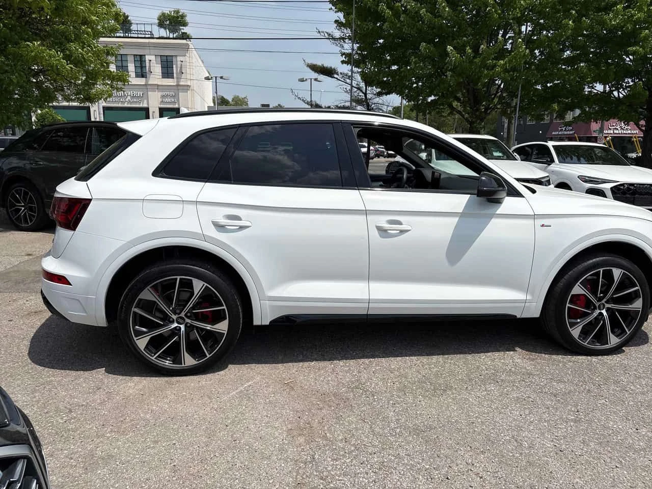 Audi Q5 | Progressiv | DISTRONIC | 360 | ПАНОРАМА | CARFAX, снимка 3 - Автомобили и джипове - 54796484