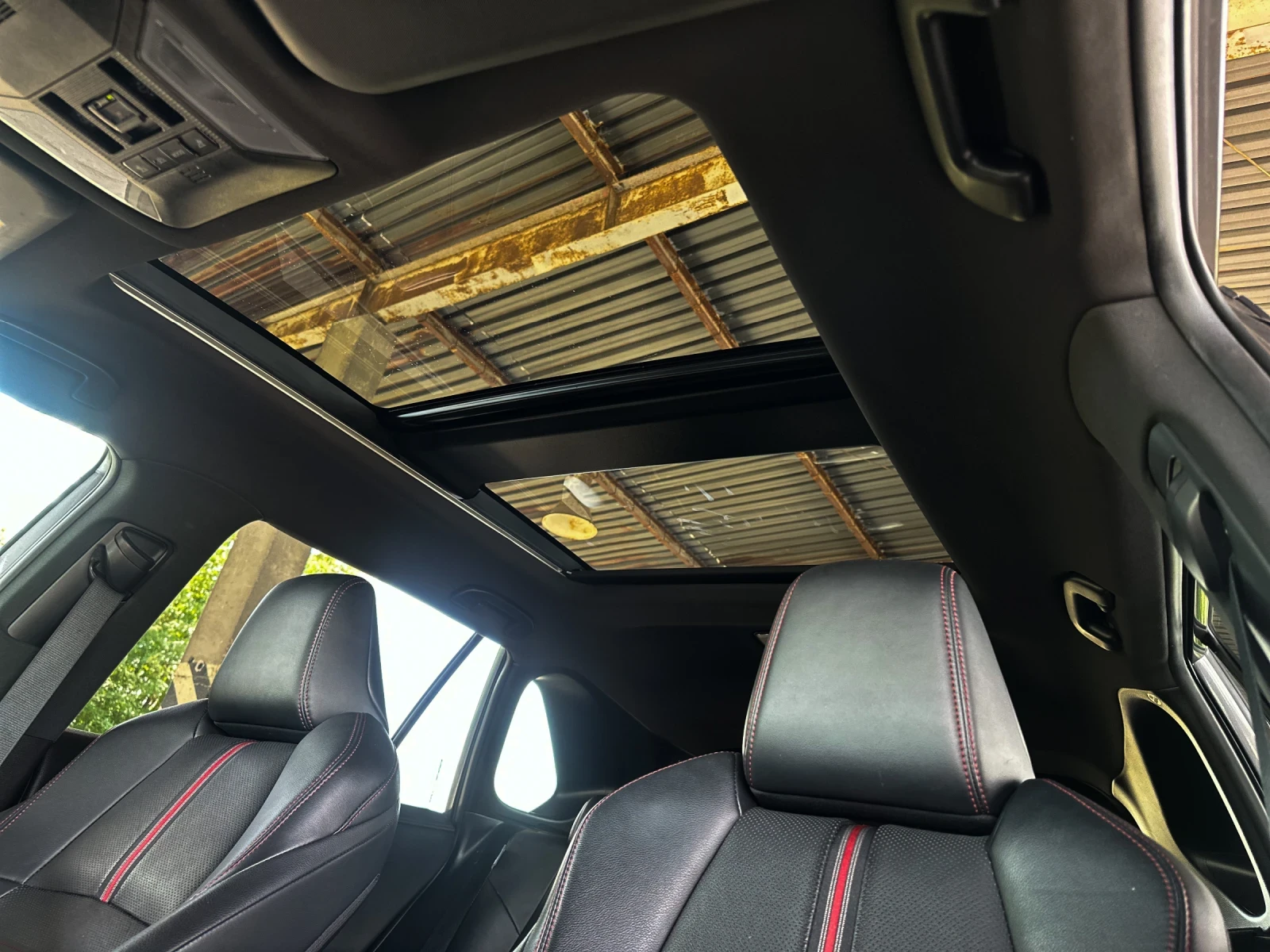 Toyota Rav4 2.5PlugIN/4x4/ГАРАНЦИЯ/ВСИЧКИ ЕКСТРИ, снимка 14 - Автомобили и джипове - 54982413