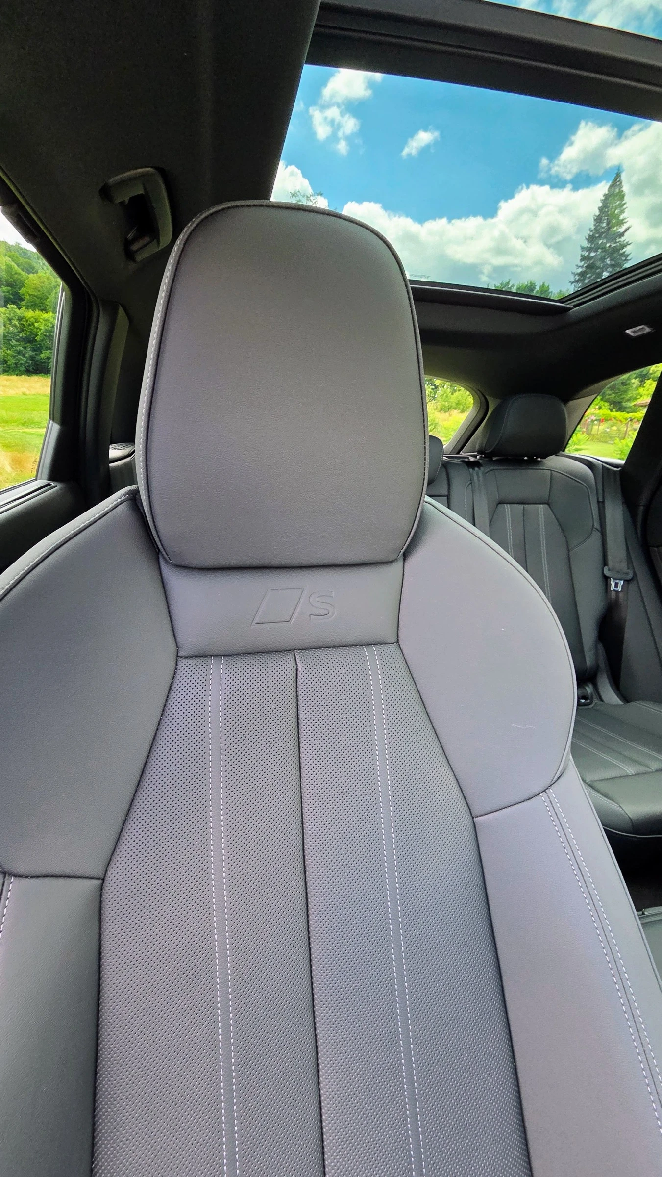 Audi Q5 2.0 TFSI Quattro Technik Black Edition (B10) 2025, снимка 11 - Автомобили и джипове - 55433967