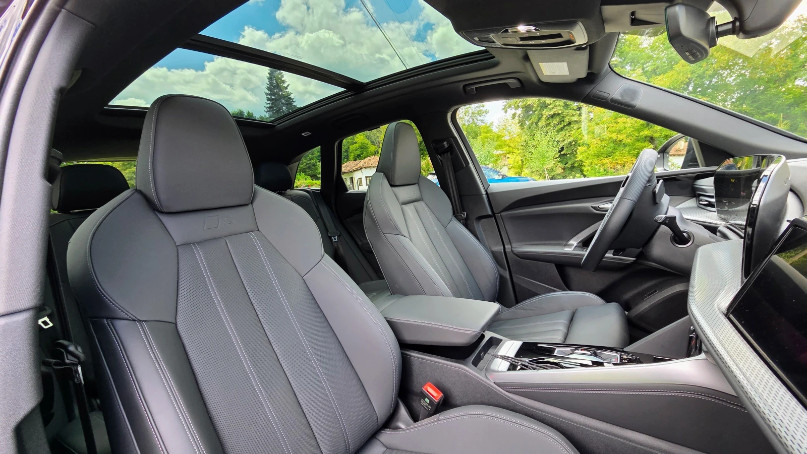 Audi Q5 2.0 TFSI Quattro Technik Black Edition (B10) 2025, снимка 9 - Автомобили и джипове - 55433967