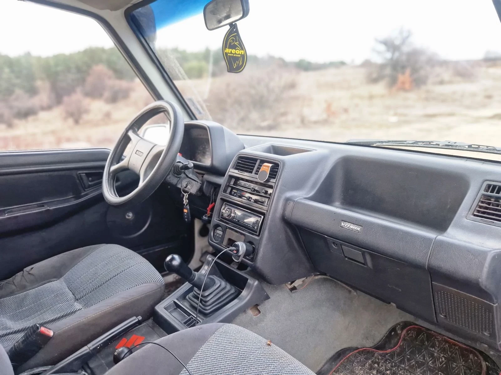 Suzuki Vitara 1.6 , снимка 7 - Автомобили и джипове - 55540653