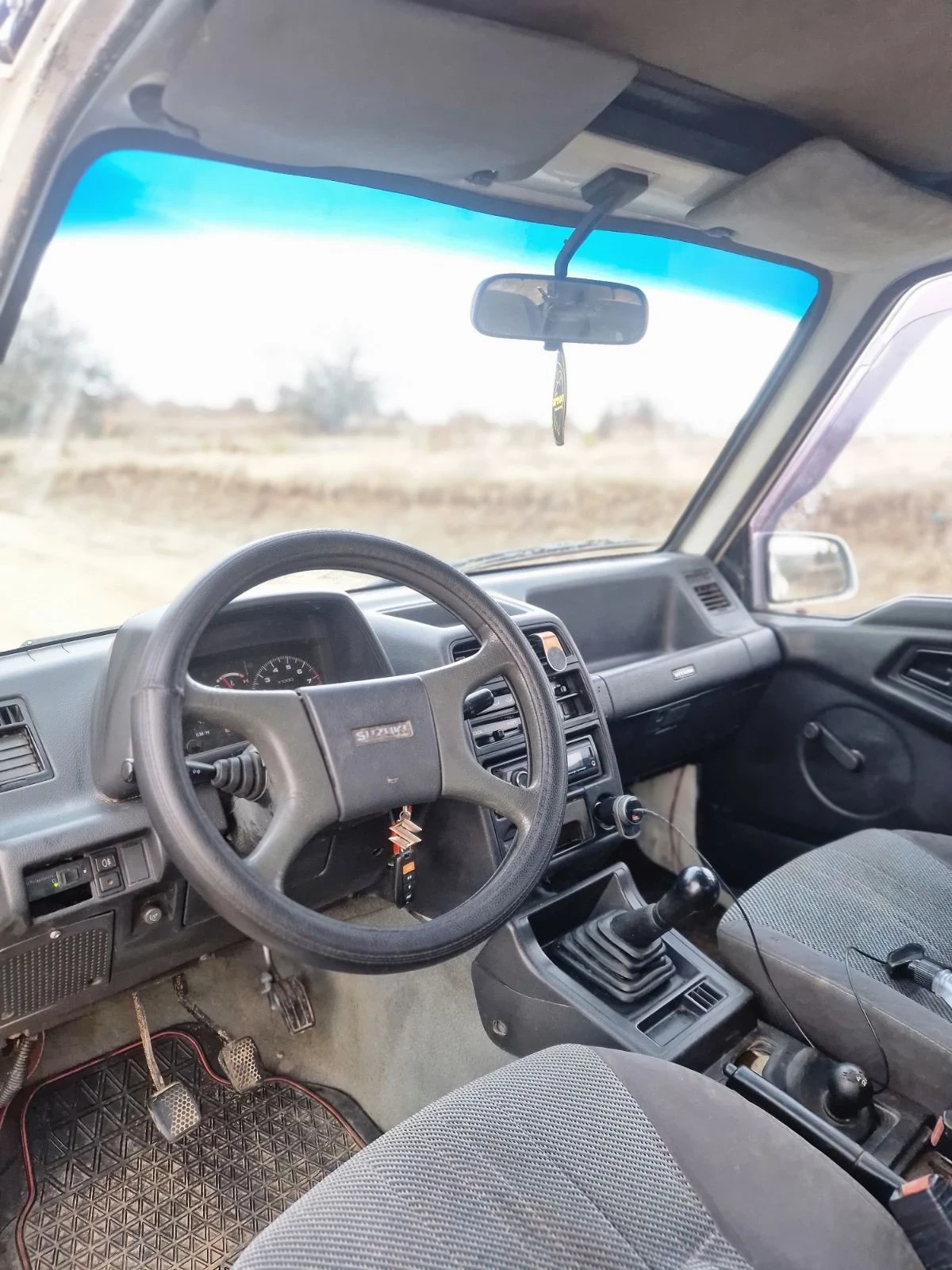 Suzuki Vitara 1.6 , снимка 8 - Автомобили и джипове - 55540653