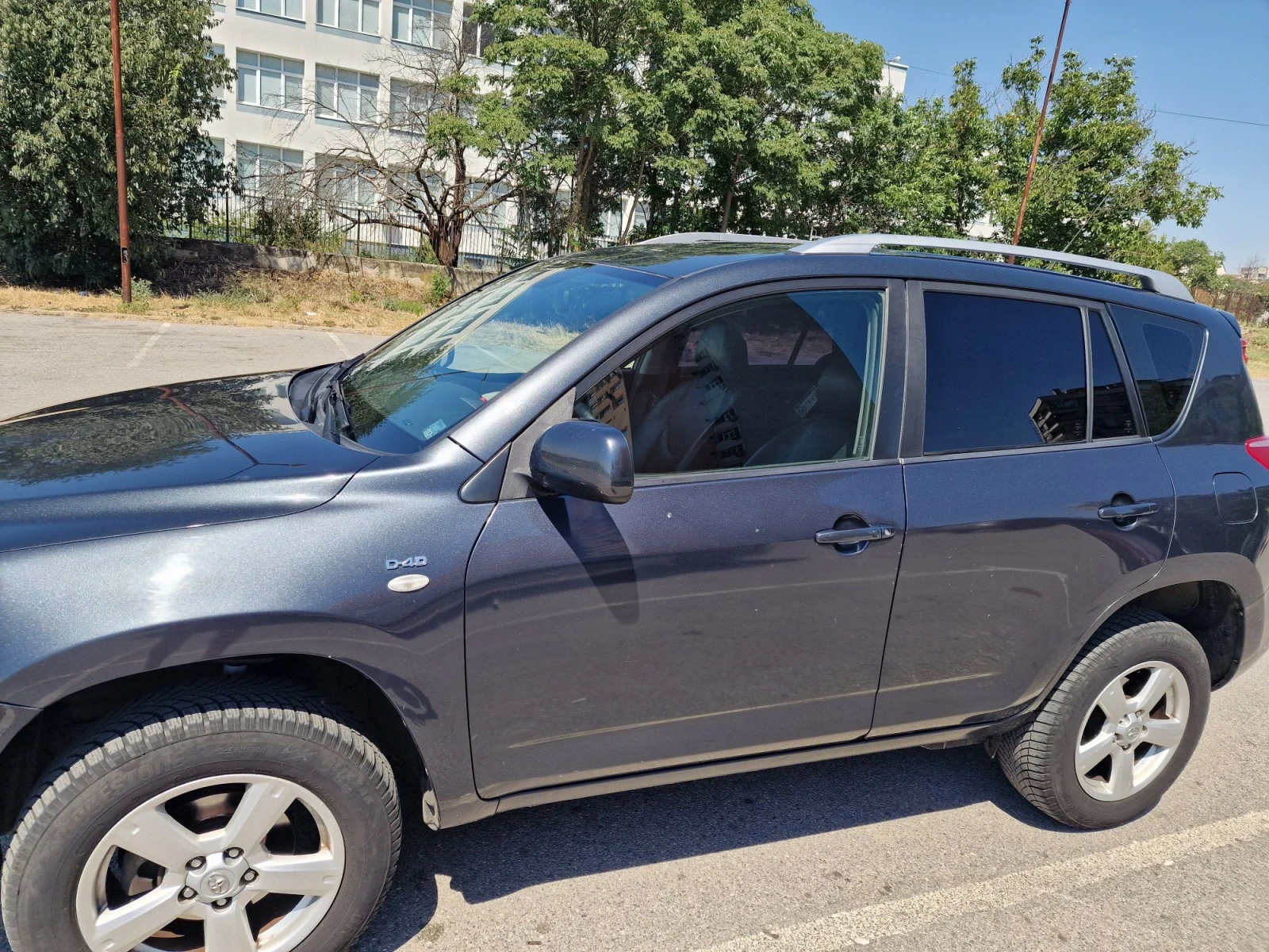 Toyota Rav4 2.2 136 к.с keyless/go, снимка 17 - Автомобили и джипове - 55706004
