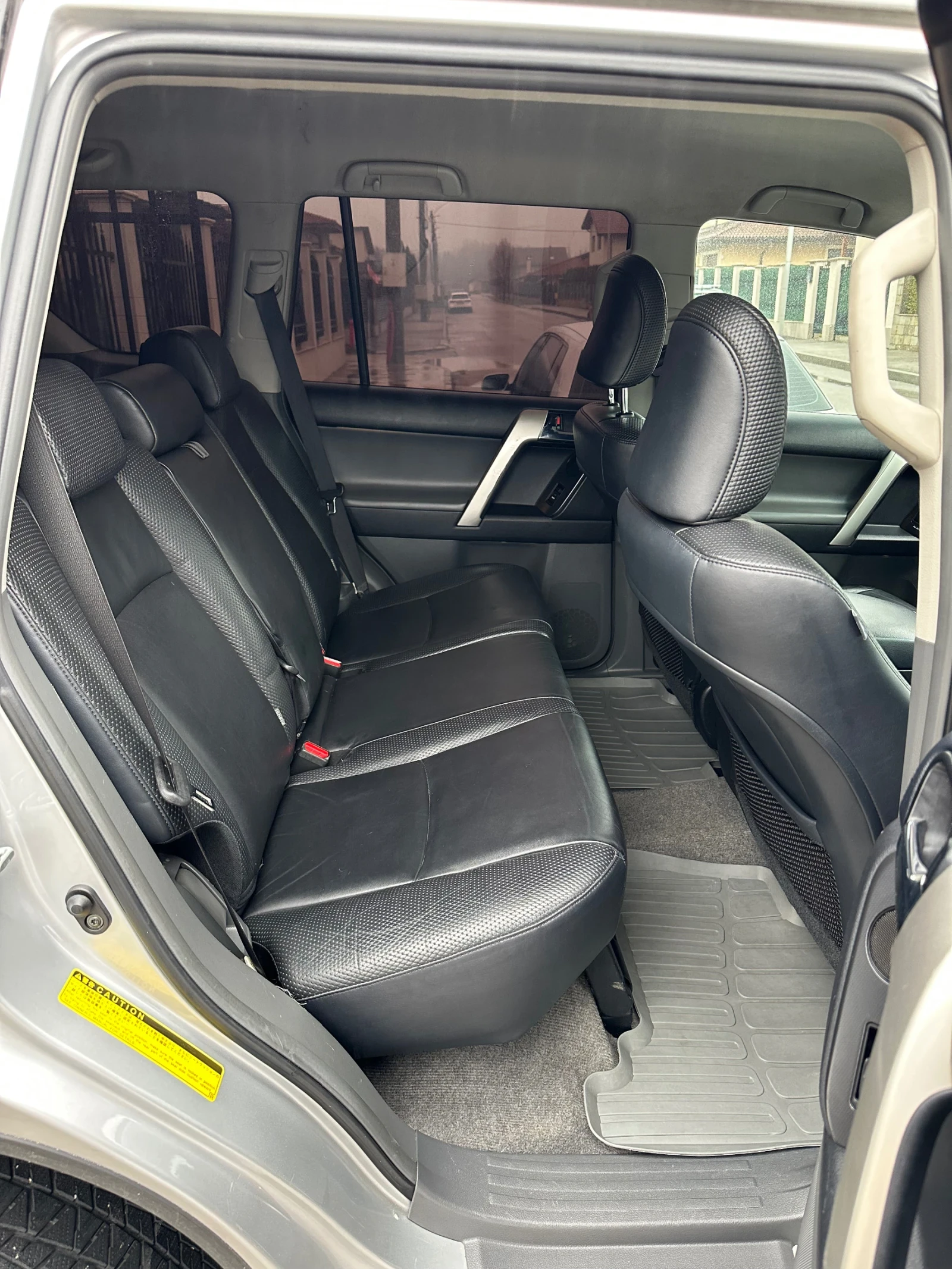 Toyota Land cruiser 150, снимка 13 - Автомобили и джипове - 56444388
