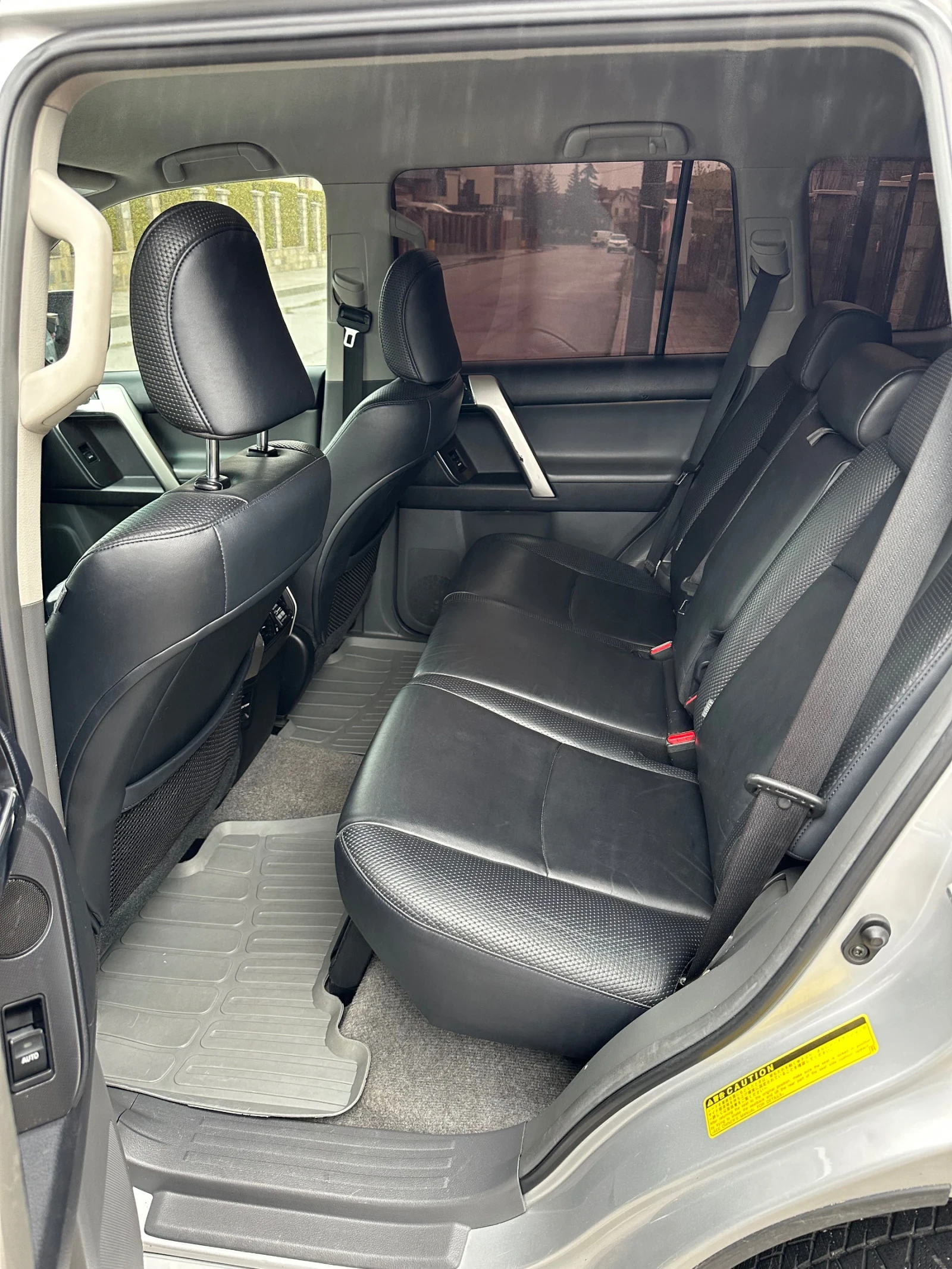 Toyota Land cruiser 150, снимка 11 - Автомобили и джипове - 56444388