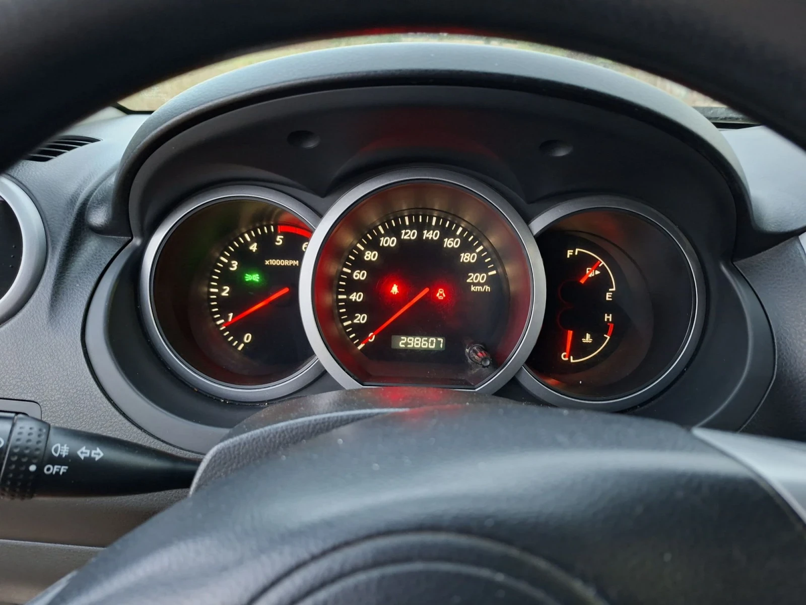 Suzuki Grand vitara, снимка 8 - Автомобили и джипове - 56541675
