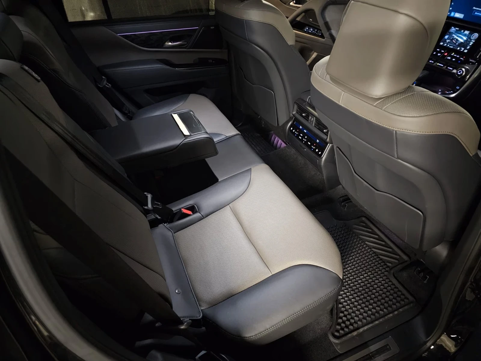 Lexus LX 700h | Mobile.bg � ����������� 11