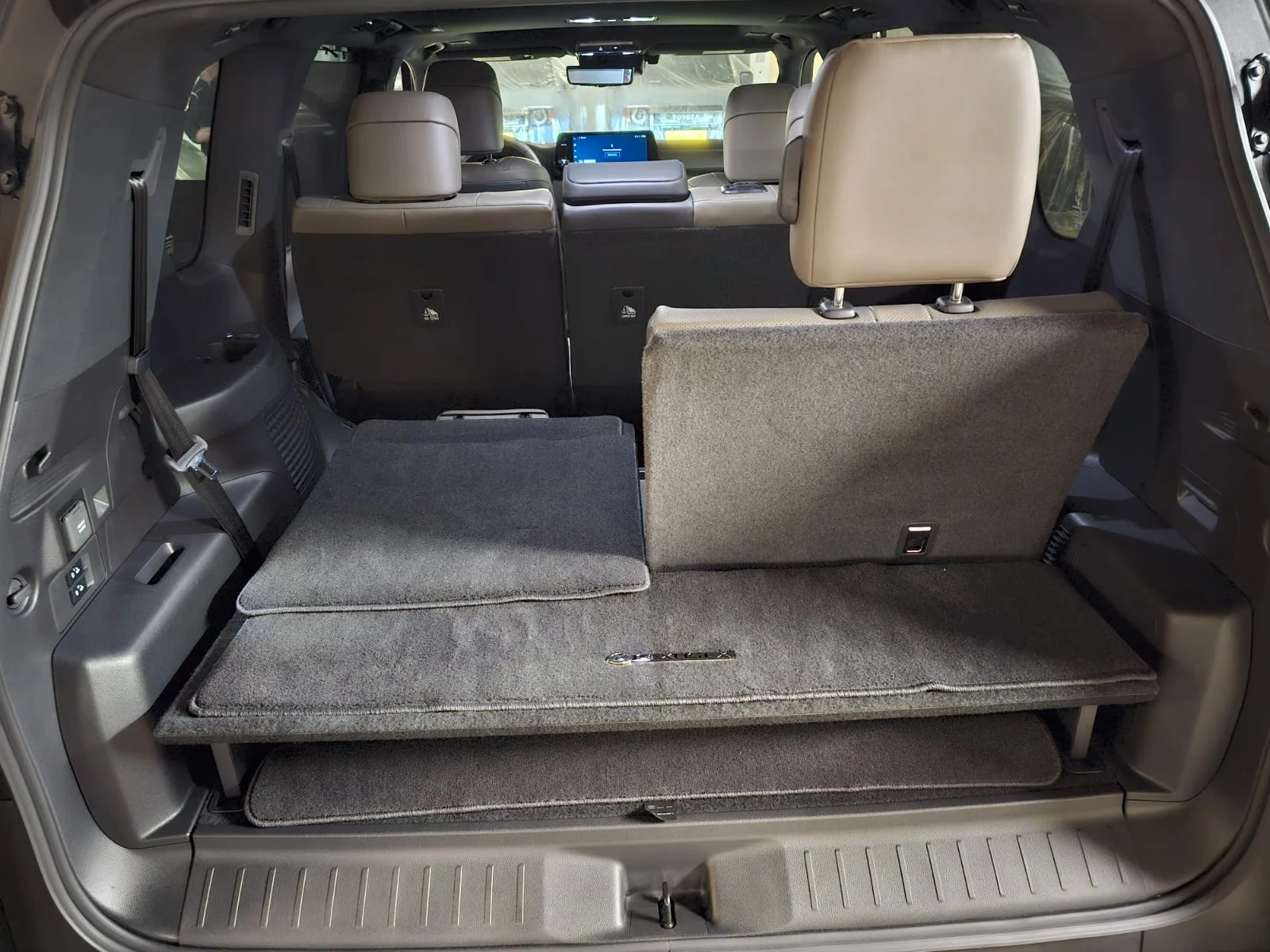 Lexus LX 700h | Mobile.bg � ����������� 14