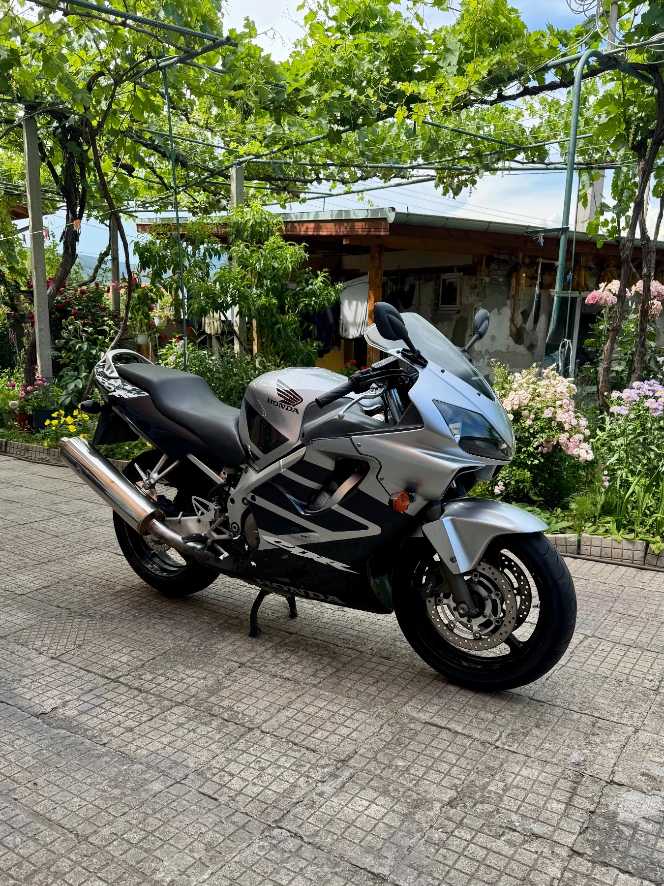Honda Cbr F4 I