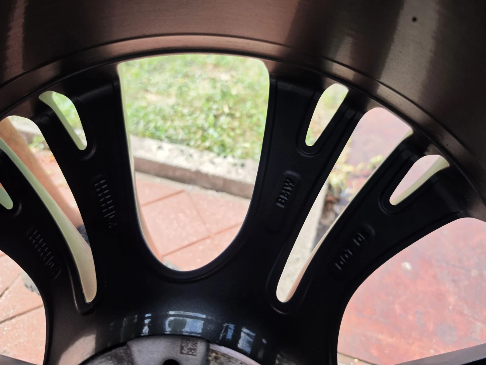 Гуми с джанти Pirelli 285/35R21, снимка 5 - Гуми и джанти - 56112731