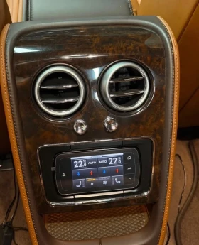 Bentley Flying Spur 4.0* КОЖА* ПОДГРЕВ* ОБДУХВАНЕ* НАВИ* КАМЕРА, снимка 10