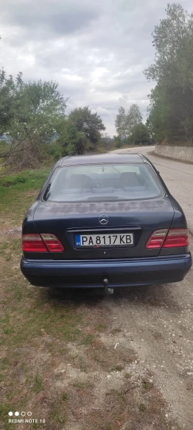 Mercedes-Benz E 240, снимка 3