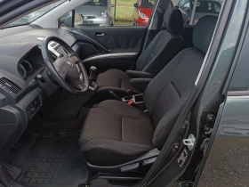 Toyota Corolla verso FACE LIFT-2.2D4D-136кс-6 скорости-КЛИМАТРОНИК- , снимка 9