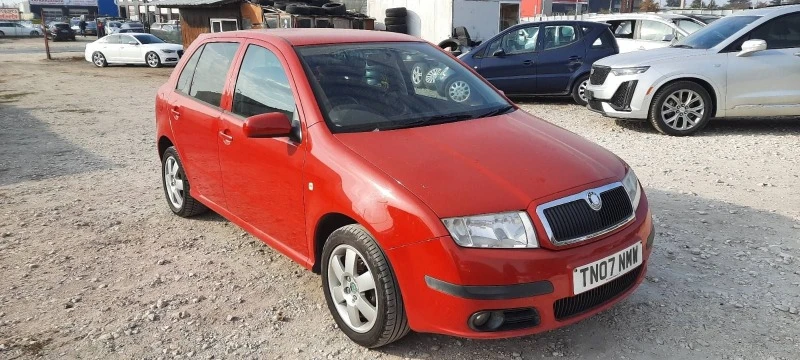 Skoda Fabia 1.2 i 12V, снимка 1 - Автомобили и джипове - 38598840