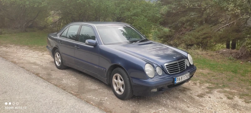 Mercedes-Benz E 240, снимка 4 - Автомобили и джипове - 47294563