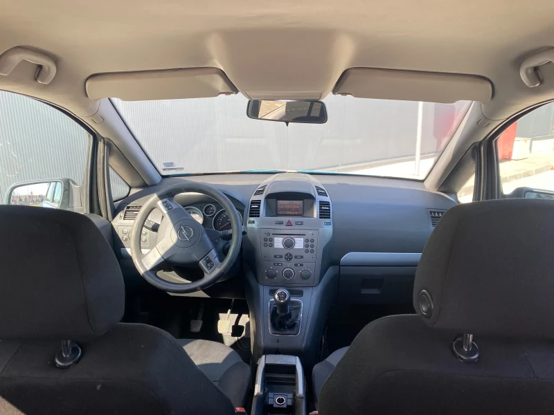 Opel Zafira 1.9CDTI 7 местен, снимка 9 - Автомобили и джипове - 47715956