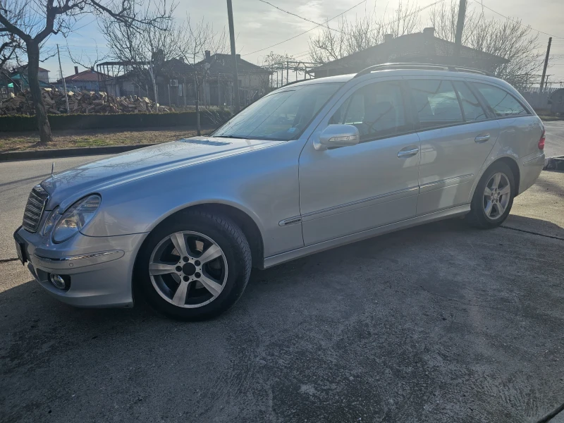 Mercedes-Benz E 220, снимка 2 - Автомобили и джипове - 47957454