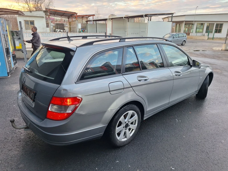 Mercedes-Benz C 200, снимка 4 - Автомобили и джипове - 48552218