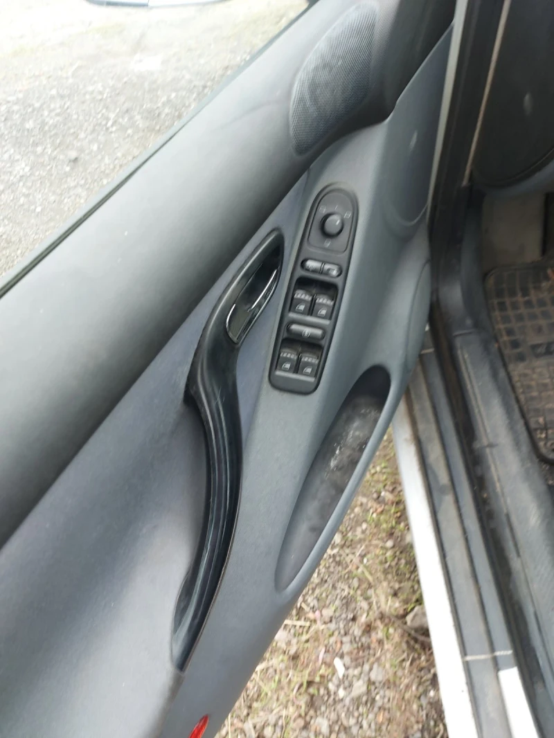 Renault Clio 1.4газ бензин , снимка 2 - Автомобили и джипове - 52078997