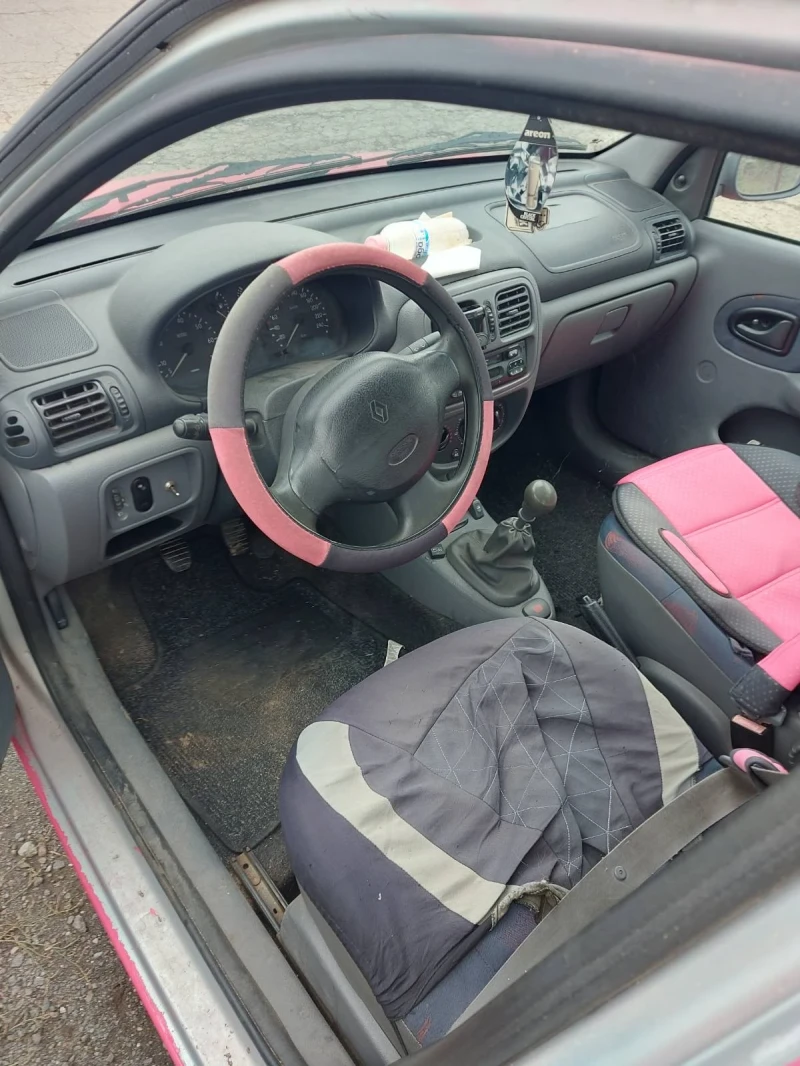 Renault Clio 1.4газ бензин , снимка 4 - Автомобили и джипове - 52078997