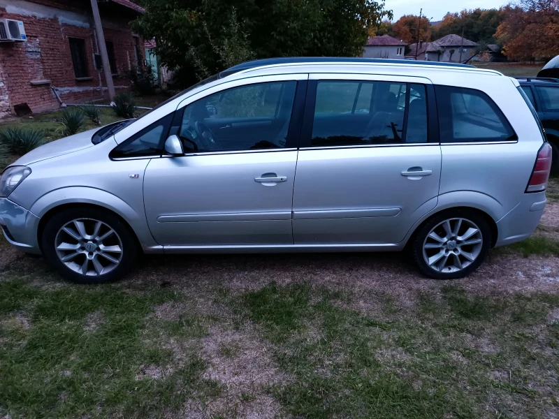 Opel Zafira CDTI, снимка 3 - Автомобили и джипове - 52697513