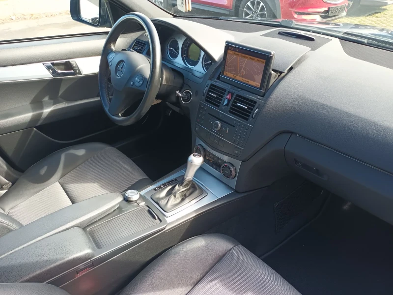 Mercedes-Benz C 350 С350AMG , бензин, автоматик;КОЛЕДНА ЦЕНА 13999лв., снимка 9 - Автомобили и джипове - 52166671
