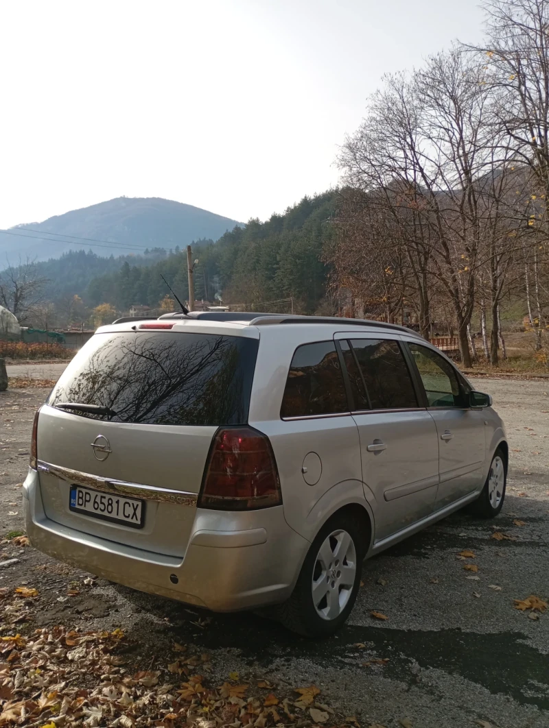 Opel Zafira 1.9cdti 150hp, снимка 2 - Автомобили и джипове - 52449158