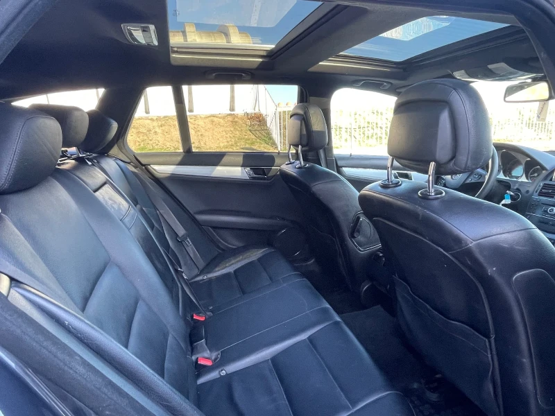 Mercedes-Benz C 300 Avantgarde AMG Optic, снимка 15 - Автомобили и джипове - 53150232
