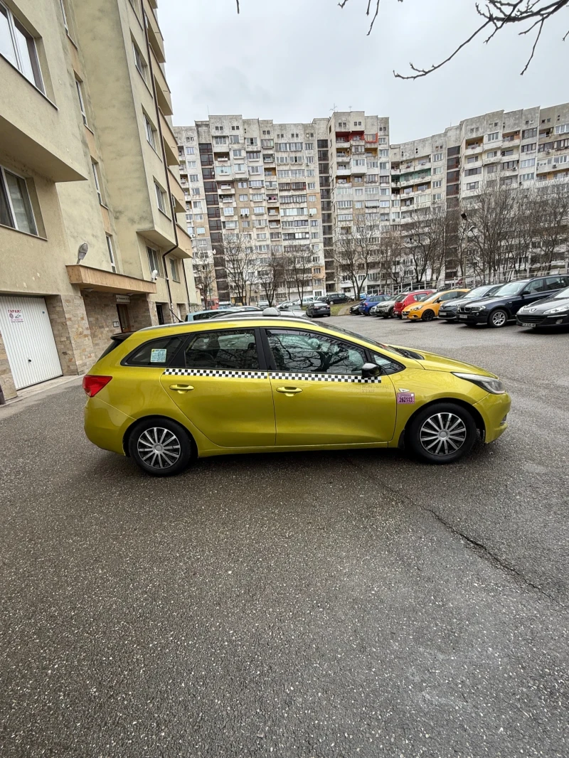 Kia Ceed 1.4 Газ/Бензин, снимка 6 - Автомобили и джипове - 53303565