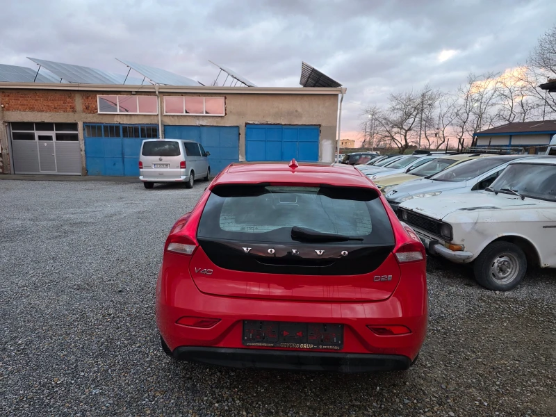 Volvo V40 2.0 D FULL , снимка 3 - Автомобили и джипове - 53540688