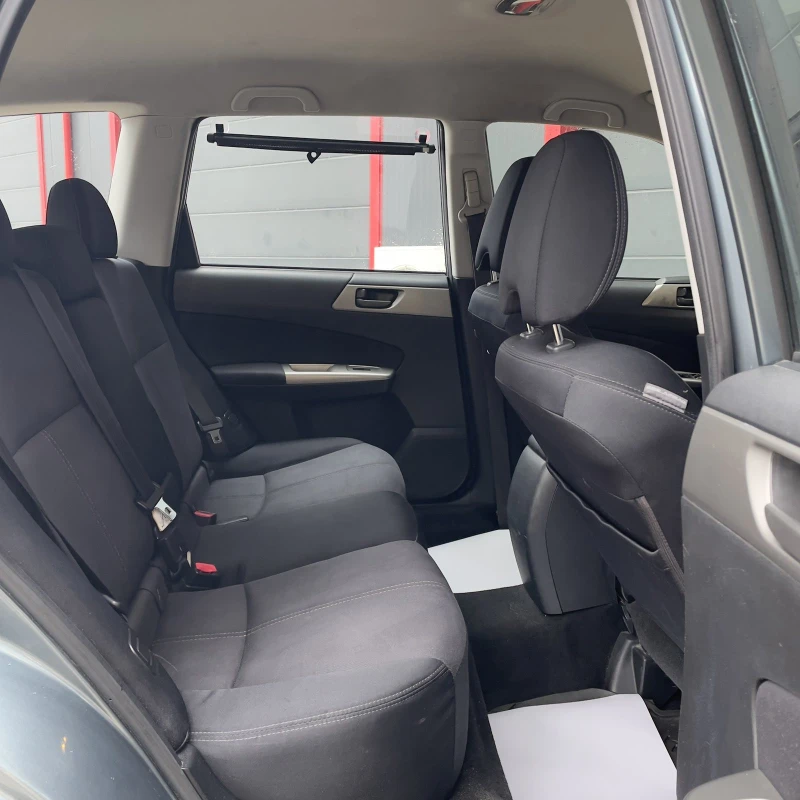 Subaru Forester 2.0, снимка 16 - Автомобили и джипове - 53559579