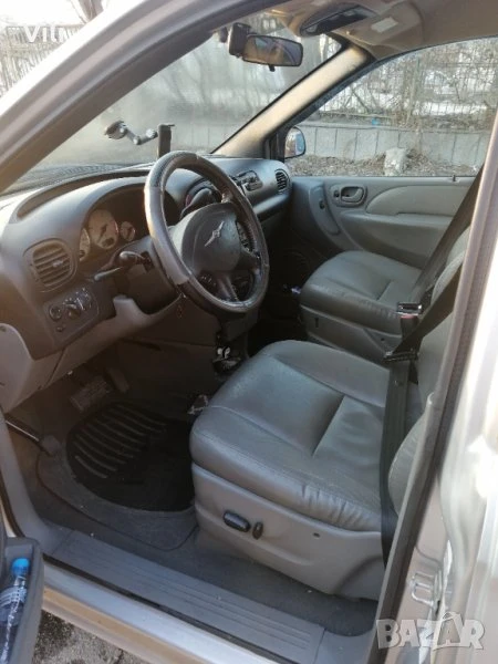 Chrysler Voyager 2.8 tdi, снимка 11 - Автомобили и джипове - 53934184