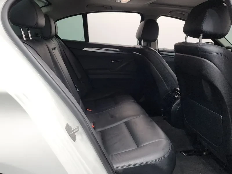 BMW 520 d xDrive, снимка 11 - Автомобили и джипове - 55146018