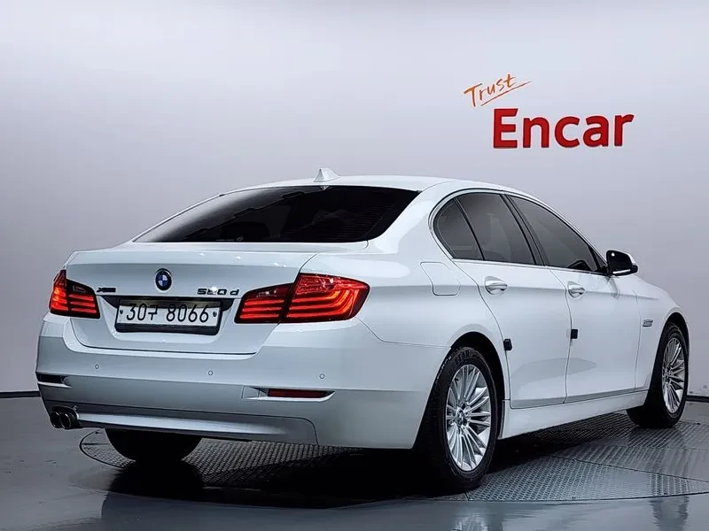BMW 520 d xDrive, снимка 2 - Автомобили и джипове - 55146018