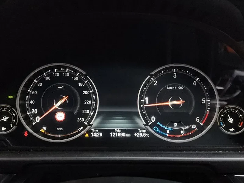 BMW 520 d xDrive, снимка 8 - Автомобили и джипове - 55146018