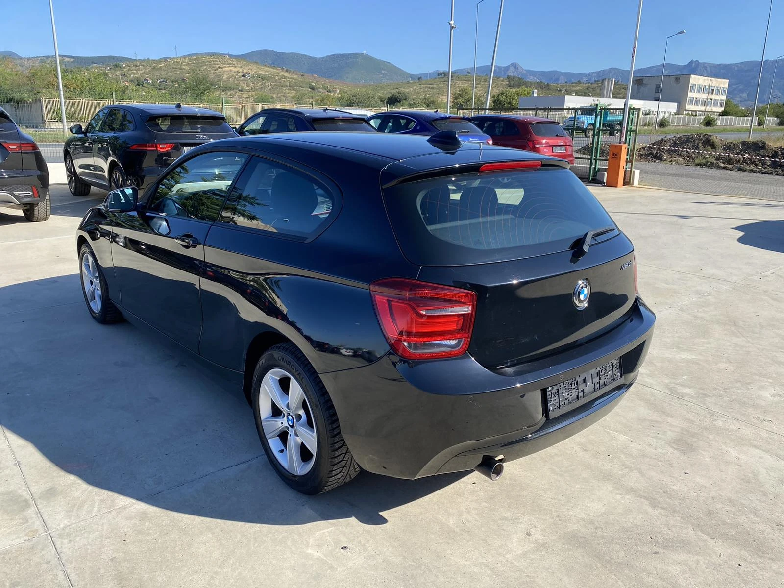 BMW 118 1.8 143ps Sport НАВИ ПАРТ 6 СКОРОСТИ - изображение 3