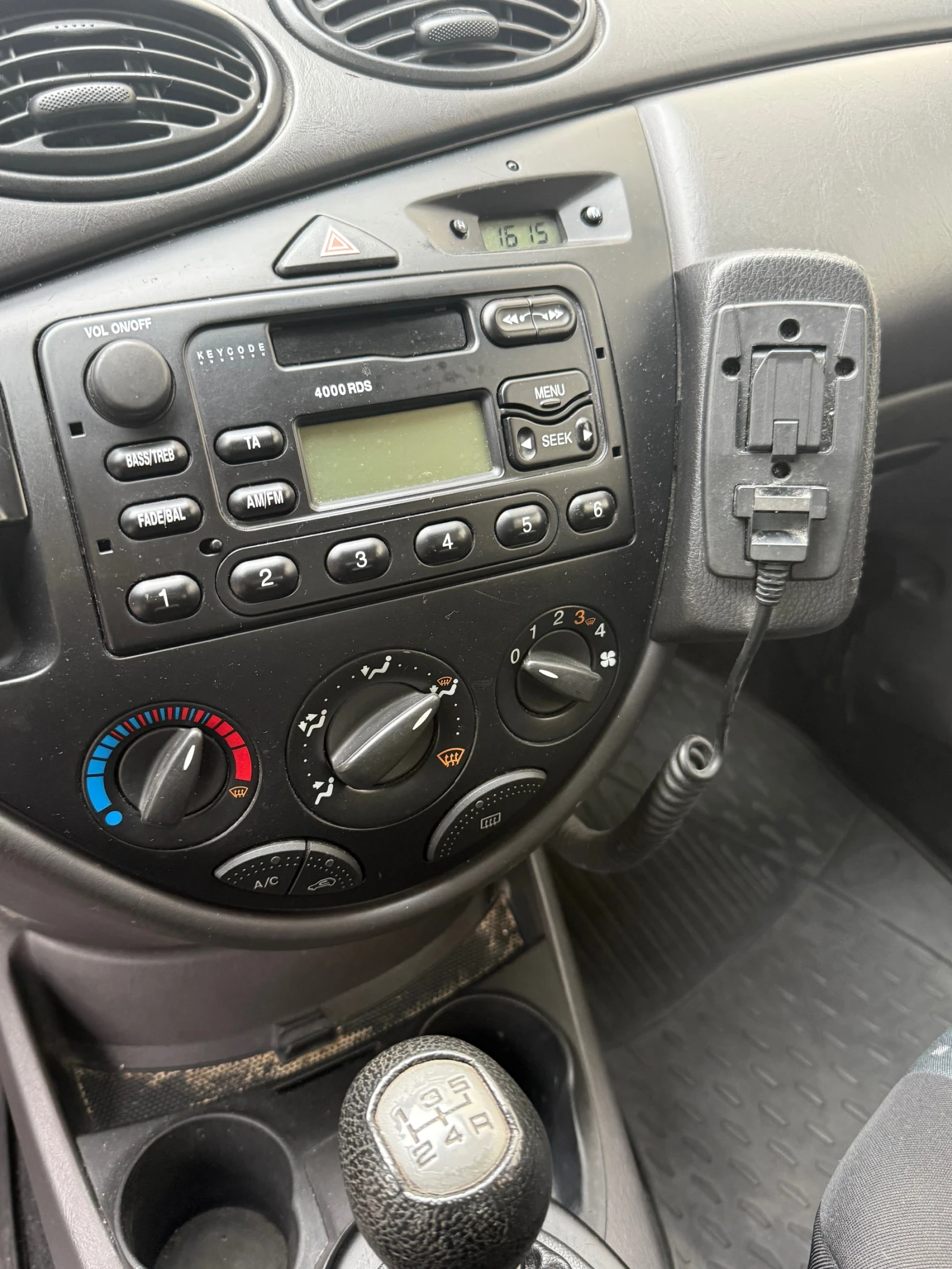 Ford Focus 1.8 tddi - изображение 6