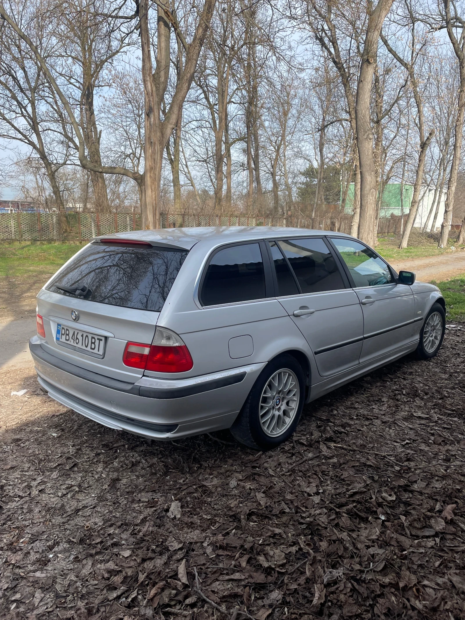 BMW 320 320 i + газ , снимка 2 - Автомобили и джипове - 54061863