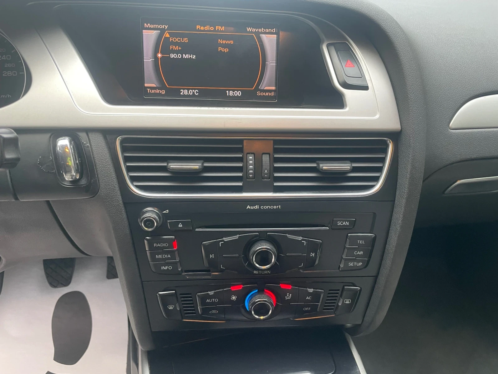 Audi A4 Allroad 2.0TDI 4X4 LED BI-XENON EURO5, снимка 11 - Автомобили и джипове - 53965446