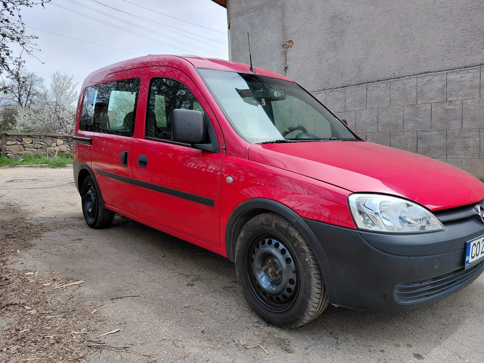 Opel Combo 1.3CDTI, снимка 4 - Автомобили и джипове - 54321426