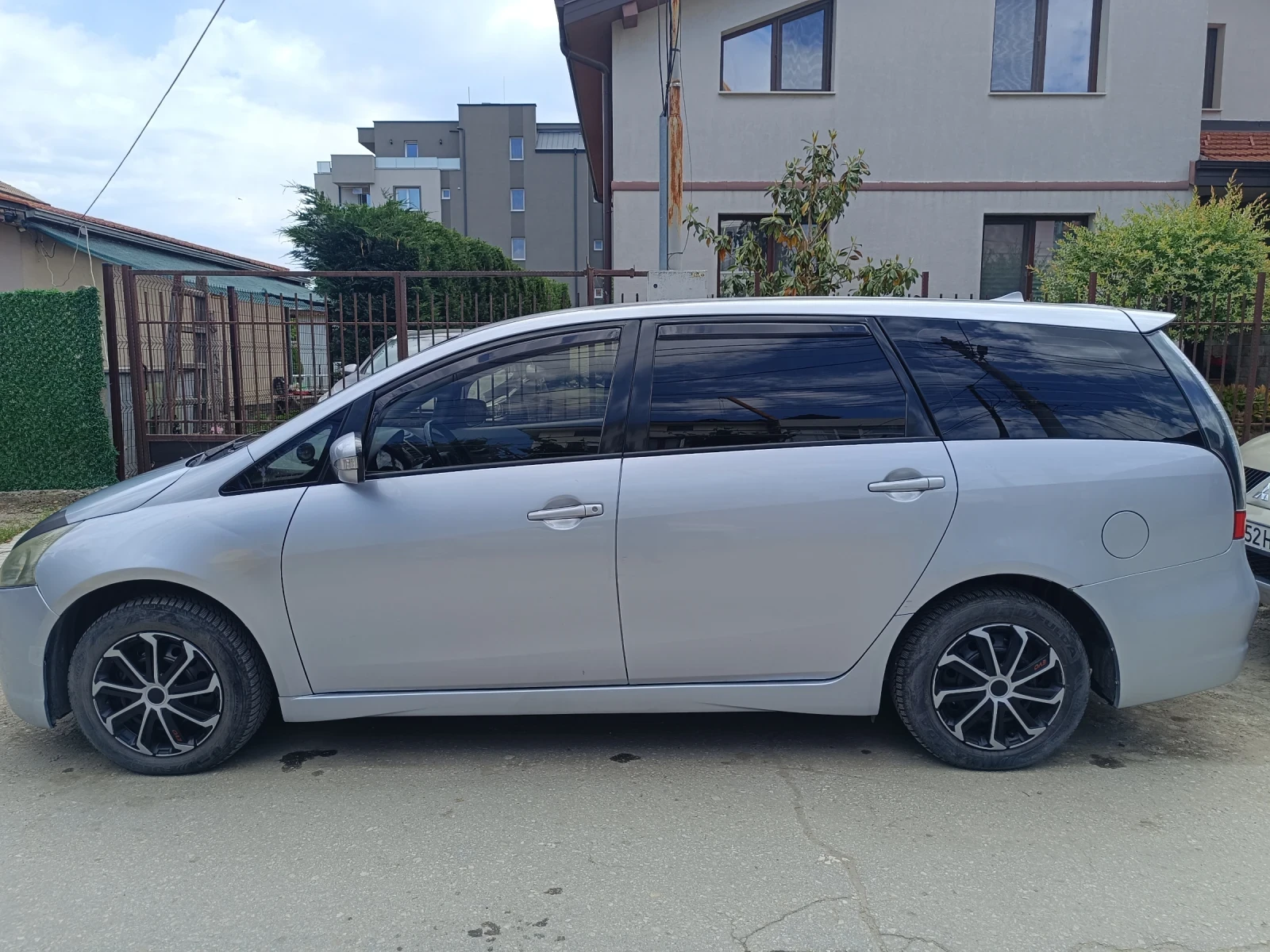 Mitsubishi Grandis