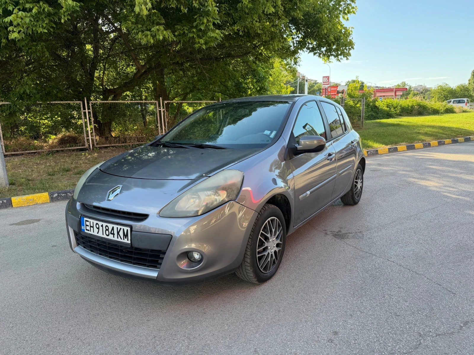 Renault Clio, снимка 7 - Автомобили и джипове - 54947326